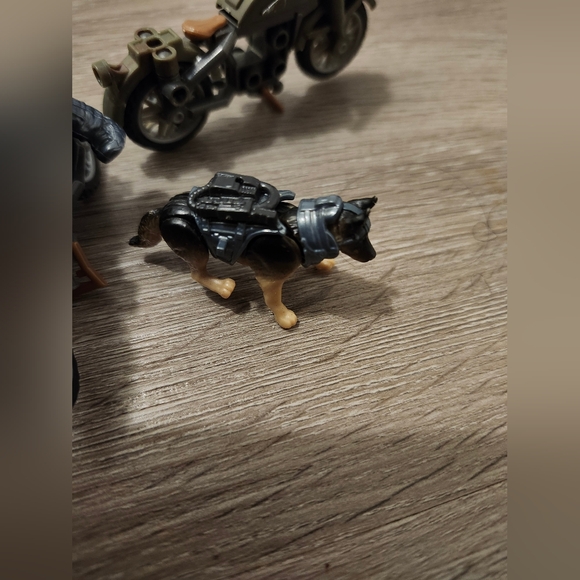 Mega Construx Call of Duty Action Figures Lot - Picture 2 of 5